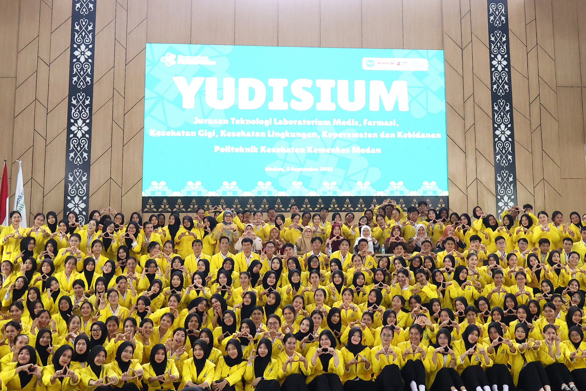 YUDISIUM Jurusan Teknologi Laboratorium Medis, Farmasi,  Kesehatan Gigi, Kesehatan Lingkungan, Keperawatan dan Kebidanan