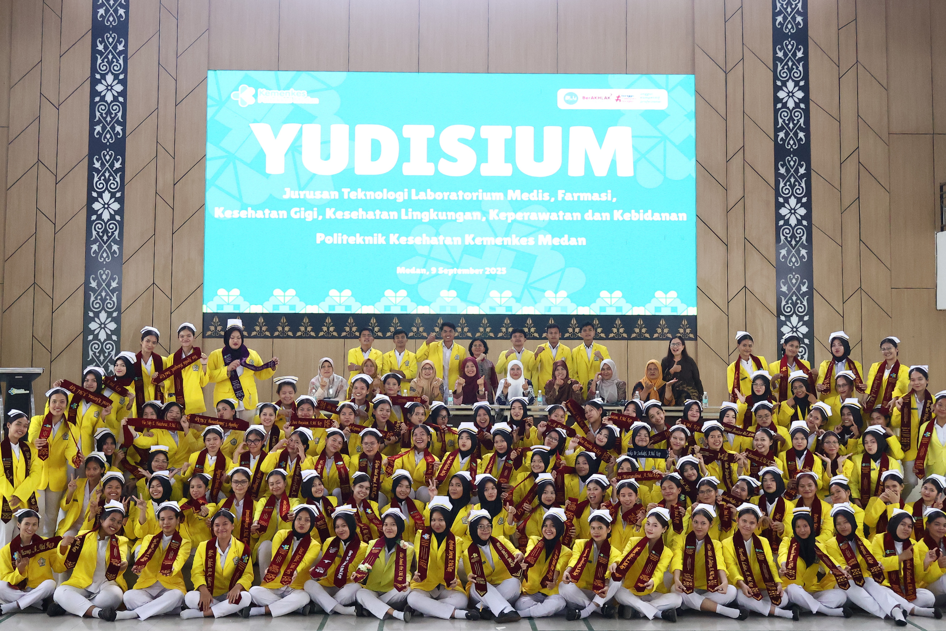 YUDISIUM Jurusan Teknologi Laboratorium Medis, Farmasi,  Kesehatan Gigi, Kesehatan Lingkungan, Keperawatan dan Kebidanan