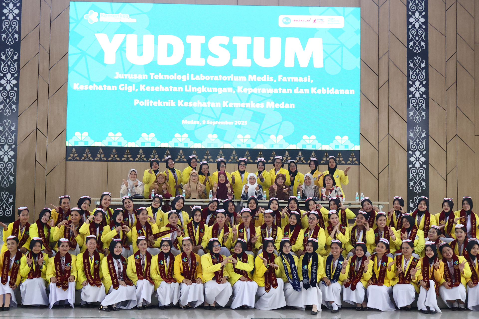 YUDISIUM Jurusan Teknologi Laboratorium Medis, Farmasi,  Kesehatan Gigi, Kesehatan Lingkungan, Keperawatan dan Kebidanan