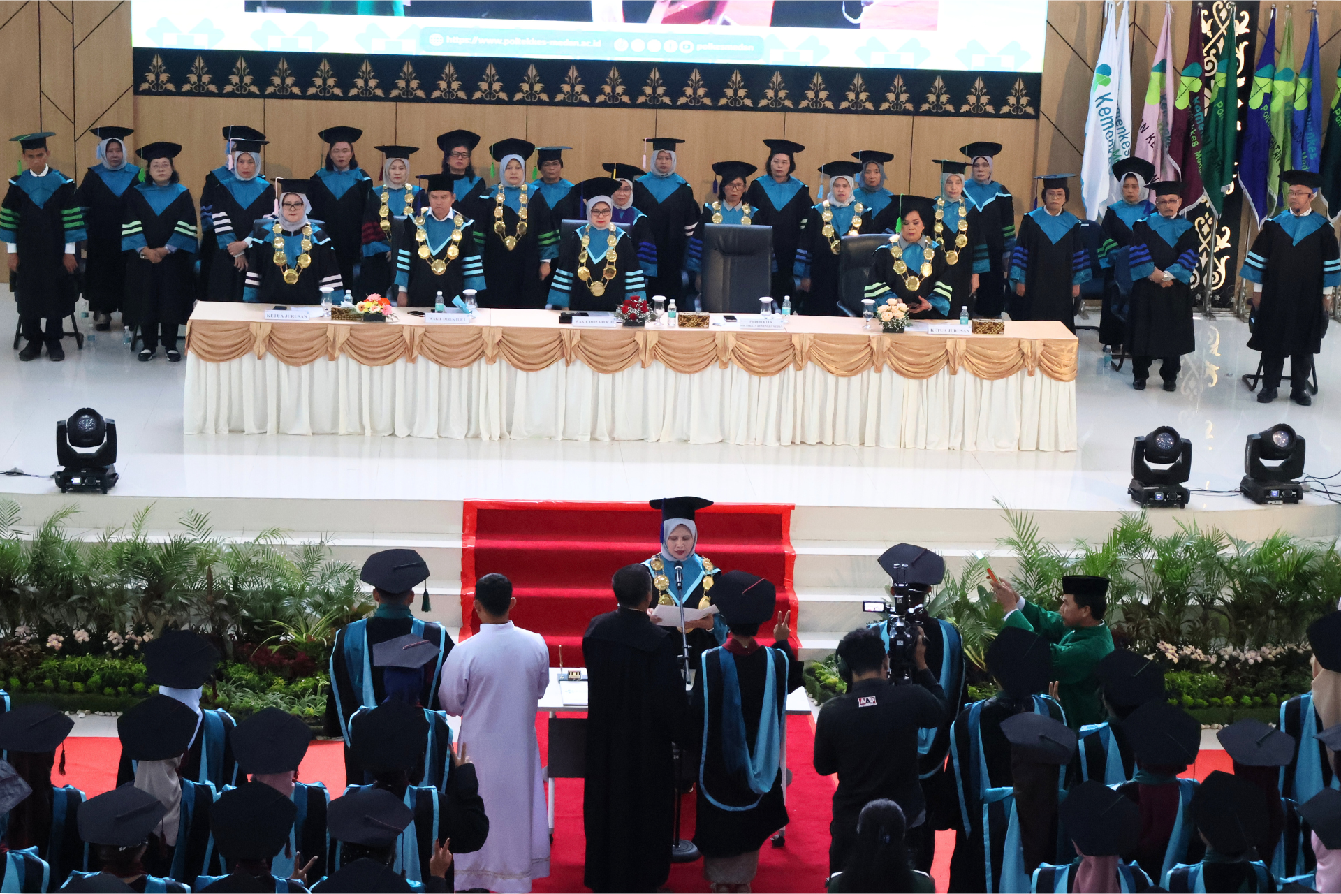 WISUDA DAN PELANTIKAN AHLI MADYA, SARJANA TERAPAN DAN PROFESI MEDAN 14 OKTOBER 2025